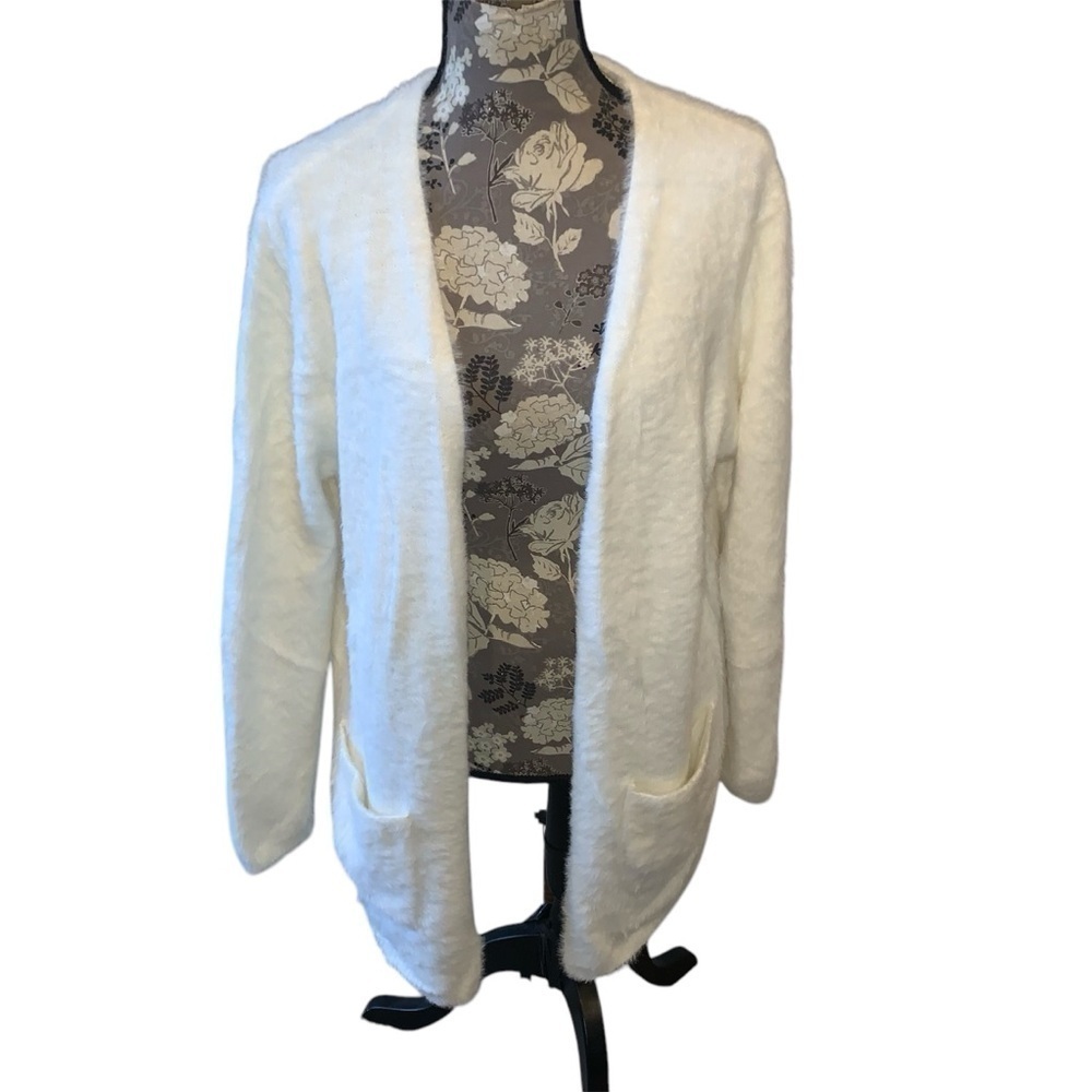 DO + BE Cream Fuzzy Super Soft Cardigan Sweater size large